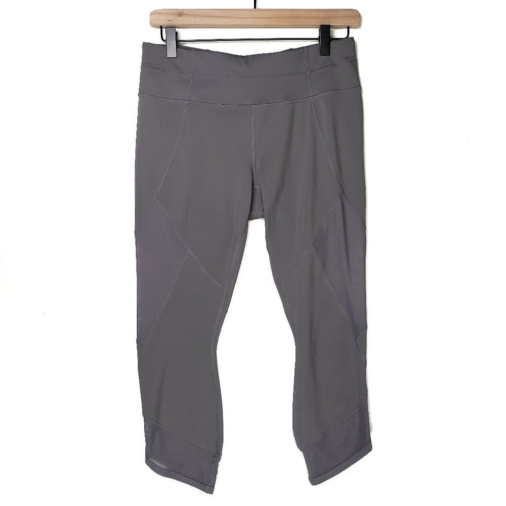 Athleta Sonar Capri M Grey Mesh Panels‎ Mid Rise